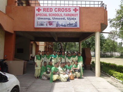 Red. Cross +